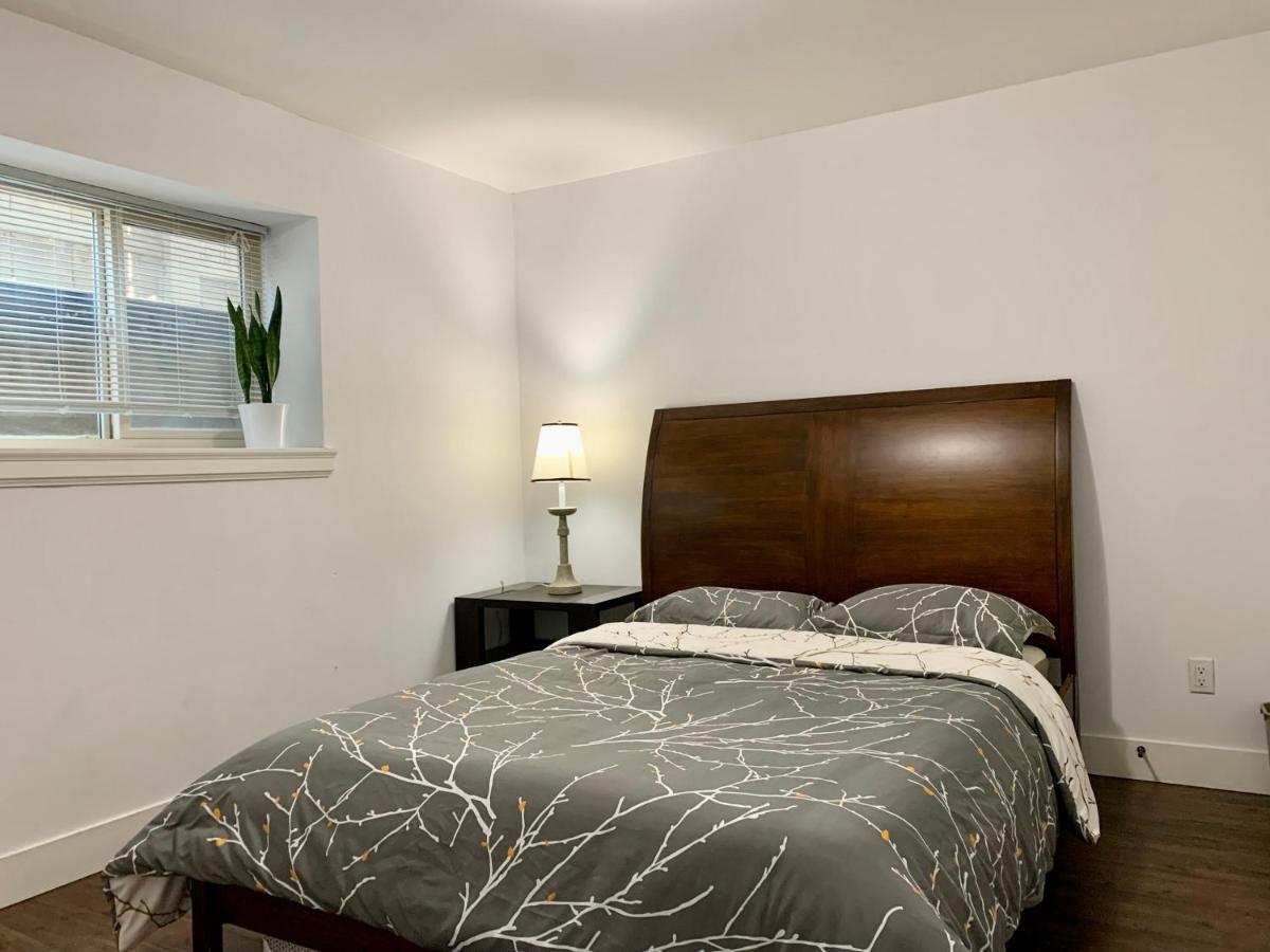 Spacious Burnaby Guest Home Экстерьер фото